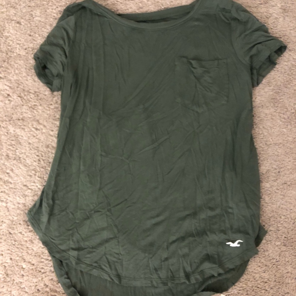 HOLLISTER Short Sleeve Tee! SUPER SOFT!